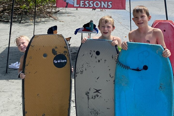 2-Hour Bodyboard Lessons for Kids in Manuel Antonio Beach - Photo 1 of 4